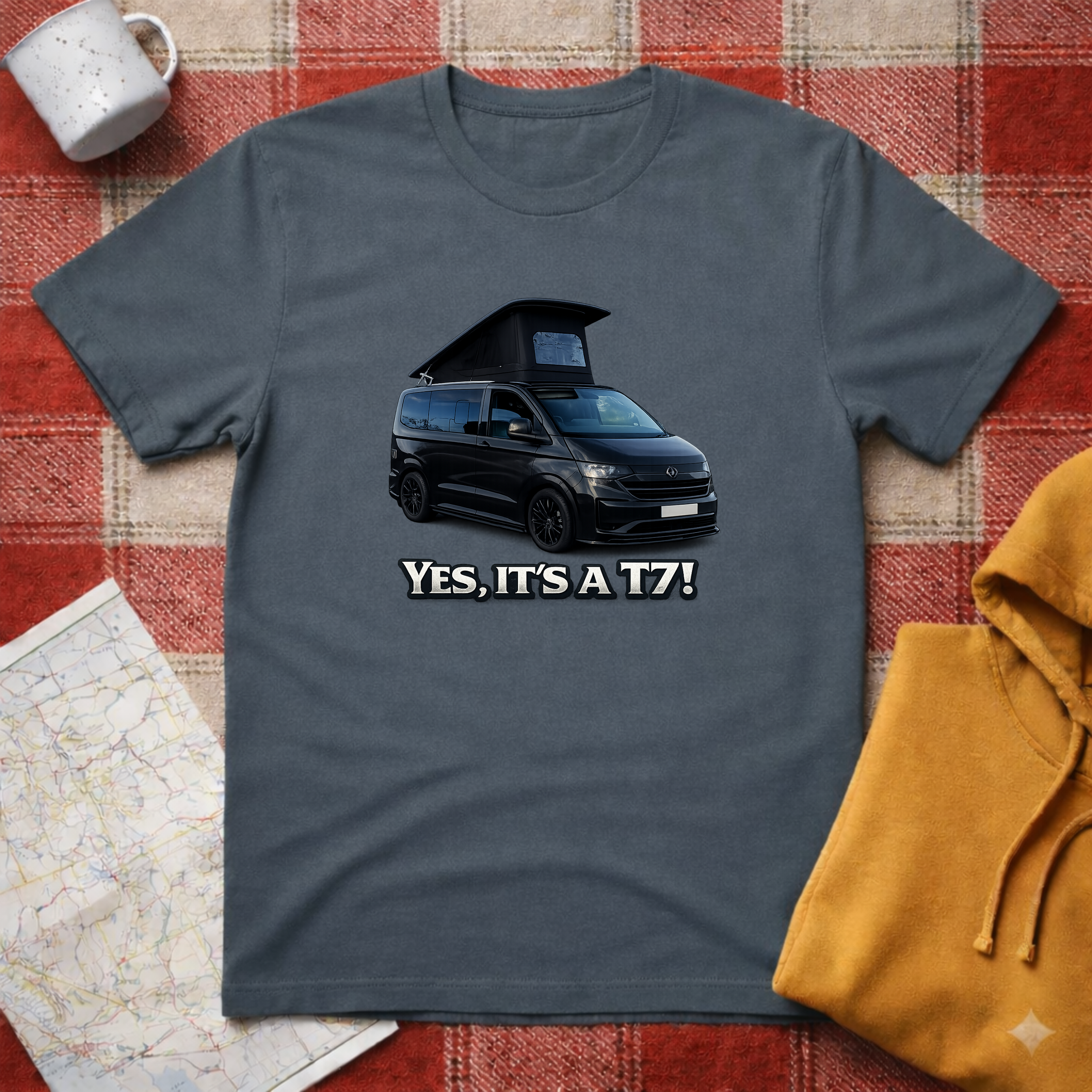 YES, IT'S A T7 - T-shirt